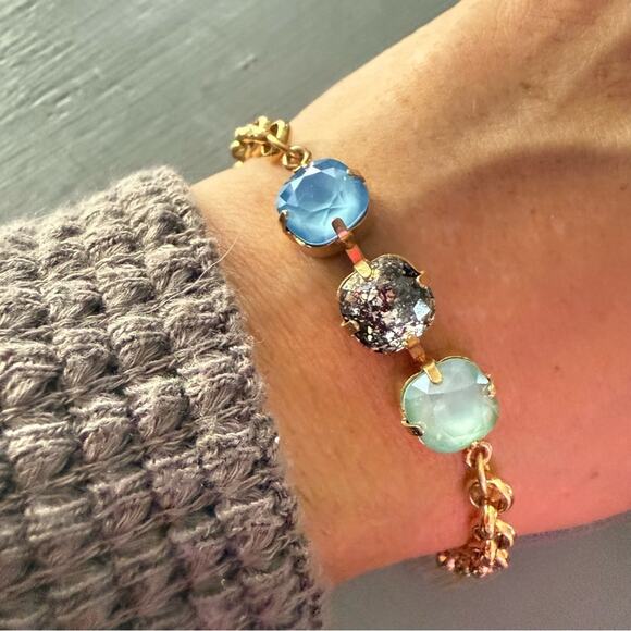 Sabika LIKE Gold Tone Bracelet - Picture 1 of 9